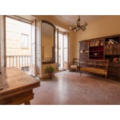 Exterior 3 balcones a la calle
