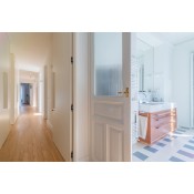 Piso de esquina con 9 balcones 