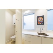 Piso de esquina con 9 balcones 